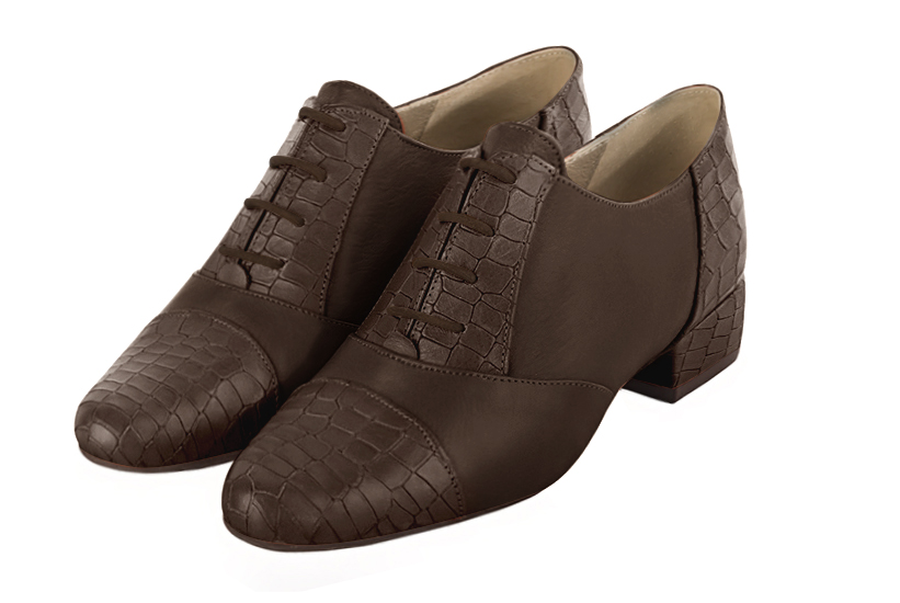 Dark brown women's essential lace-up shoes. Round toe. Low block heels. Front view - Florence KOOIJMAN